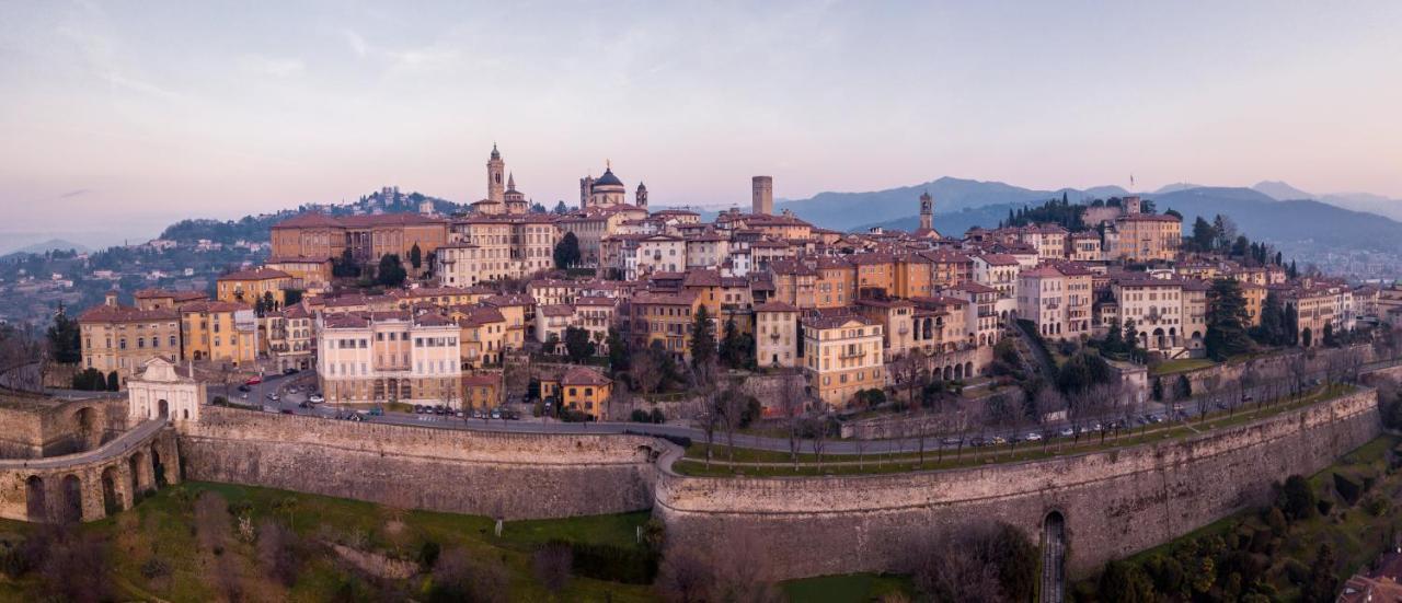T21 Holiday Bergamo Exterior photo